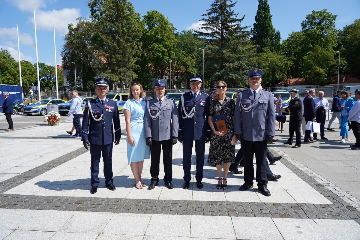 Uczestnicy Święta Policji i nadania Sztandaru KPP w Giżycku.