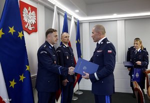 asp. szt. Tomasz Grysz podczas uroczystości w KGP