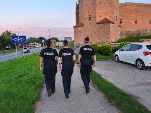 Policjanci podczas patrolu