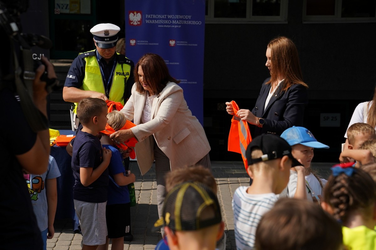 Uczestnicy wojewódzkiej inauguracji