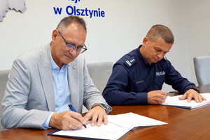 Andrzej Piątkowski Burmistrz Lidzbarka oraz insp. Mirosław Elszkowski Komendant Wojewódzki Policji w Olsztynie