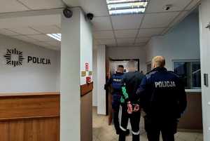 Poszukiwany dwoma listami gończymi zatrzymany przez policjantów