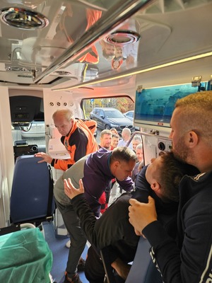 Szkolenie ratowników medycznych przez policjantów