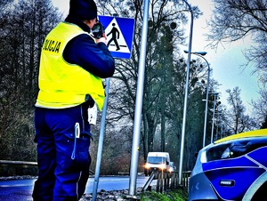 Policjant podczas działań