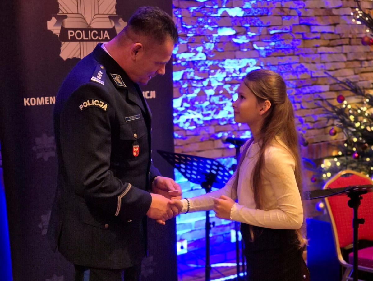 Uczestnicy spotkania wigilijnego