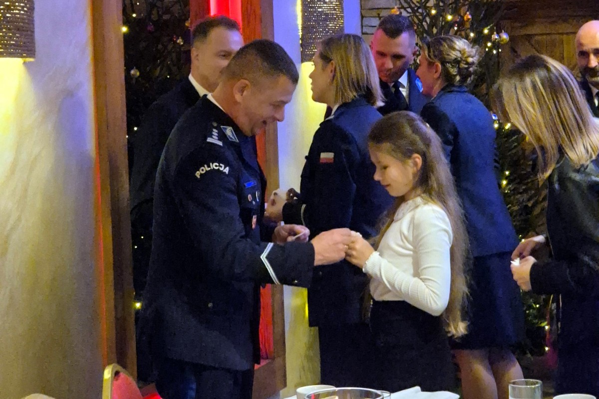 Uczestnicy spotkania wigilijnego