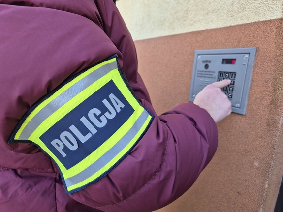 Fragment policjanta.