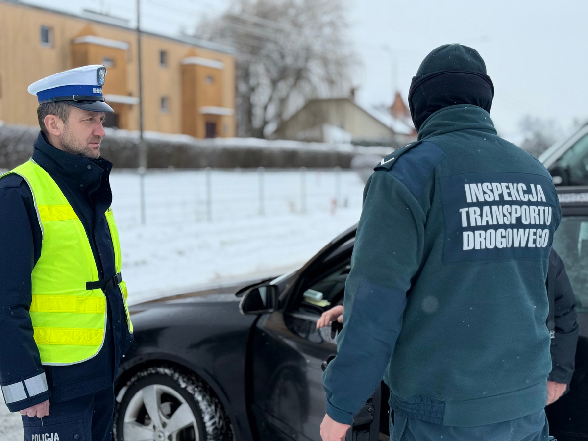 Policyjne działania na Warmii i Mazurach pn. „Legalny Kurs - Bezpieczny Przewóz Osób”