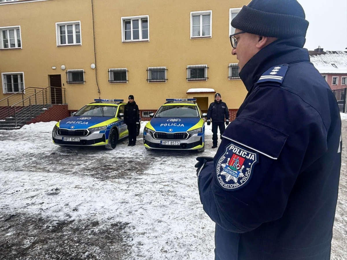 Przekazanie radiowozów