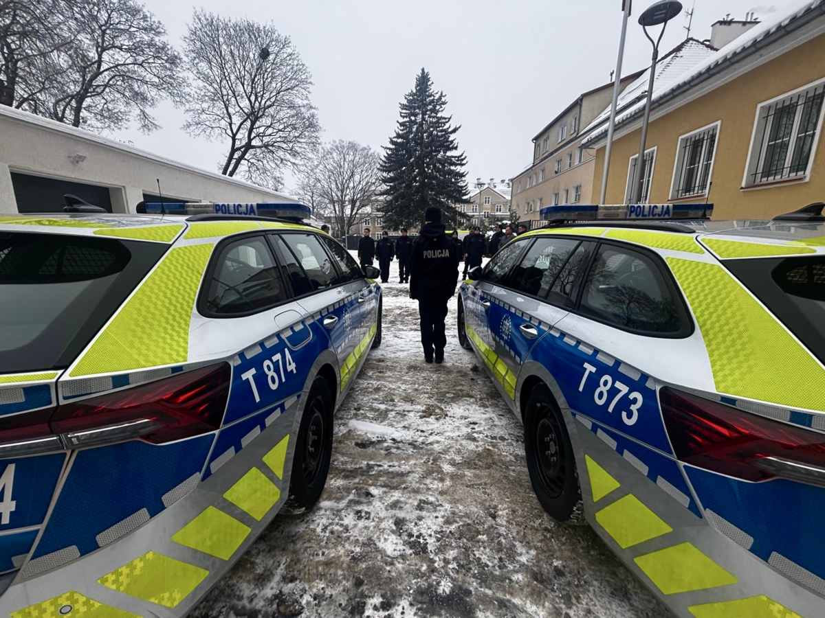 Przekazanie radiowozów