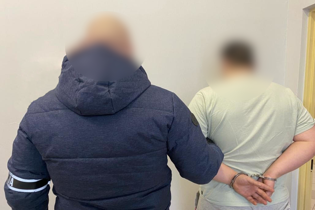 Policjant i zatrzymany