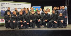 Uczestnicy targów edukacyjno-zawodowych w Ełku