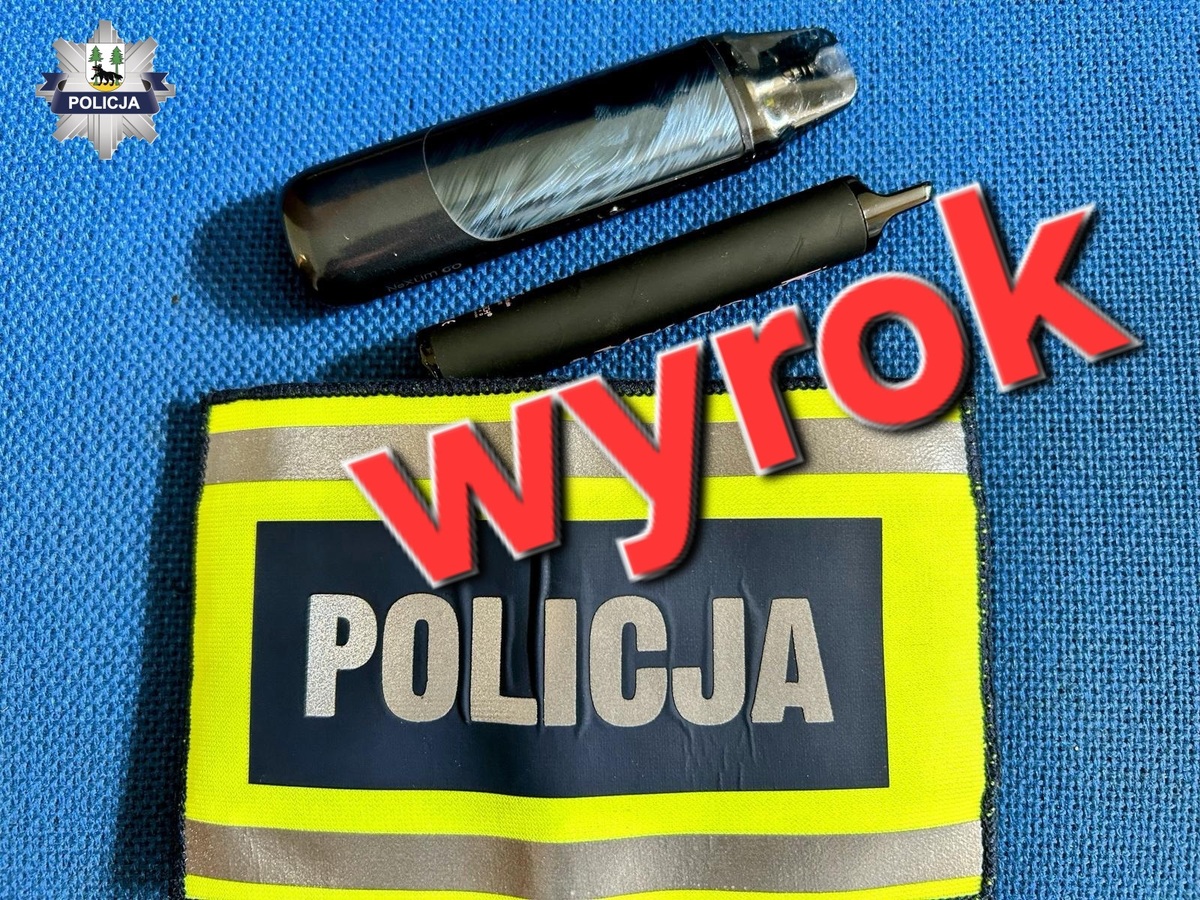 E-pepieros i napisy "Policja" oraz "wyrok"