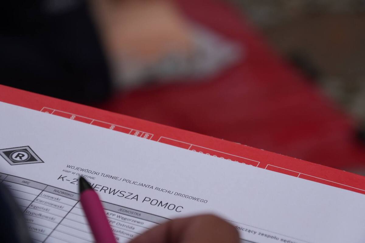 Kadry z poszczególnych konkurencji oraz uroczystego zakończenia wojewódzkich eliminacji do XXXVI edycji konkursu „Policjant Ruchu Drogowego”.
