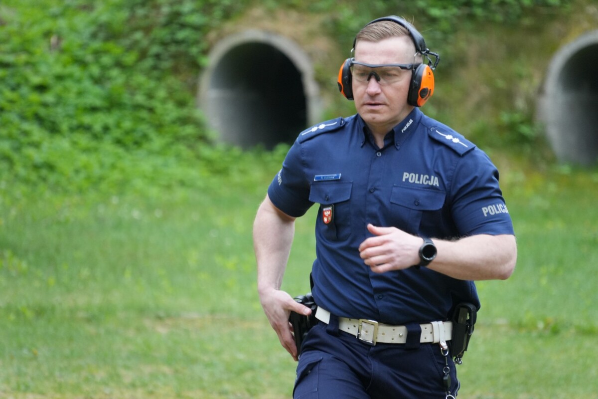 Kadr z poszczególnych konkurencji oraz uroczystego zakończenia wojewódzkich eliminacji do XXXVI edycji konkursu „Policjant Ruchu Drogowego”.