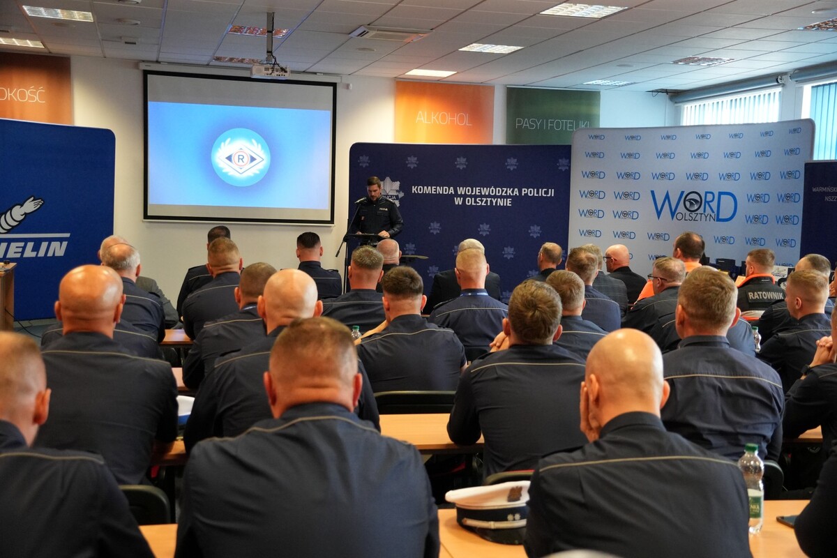 Kadry z poszczególnych konkurencji oraz uroczystego zakończenia wojewódzkich eliminacji do XXXVI edycji konkursu „Policjant Ruchu Drogowego”.