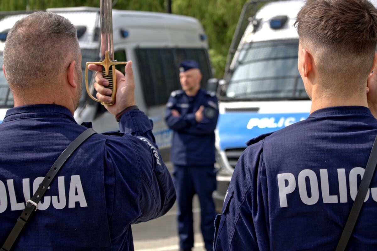 funkcjonariusze garnizonu warmińsko-mazurskiego podczas szkolenia kompanii reprezentacyjnej