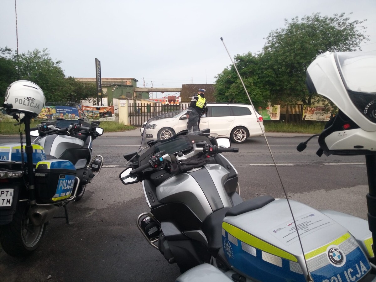 Policja podczas działania trzeźwość