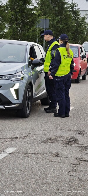 Policja podczas działania trzeźwość
