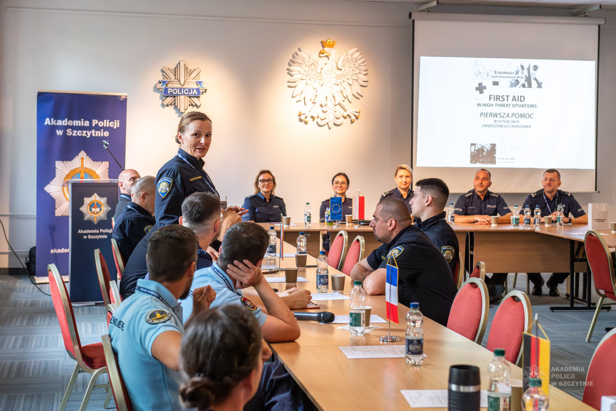 Szkolenie z pierwszej pomocy w sytuacjach zwiększonego zagrożenia tematem przewodnim tegorocznego Erasmus+ Staff International Week
