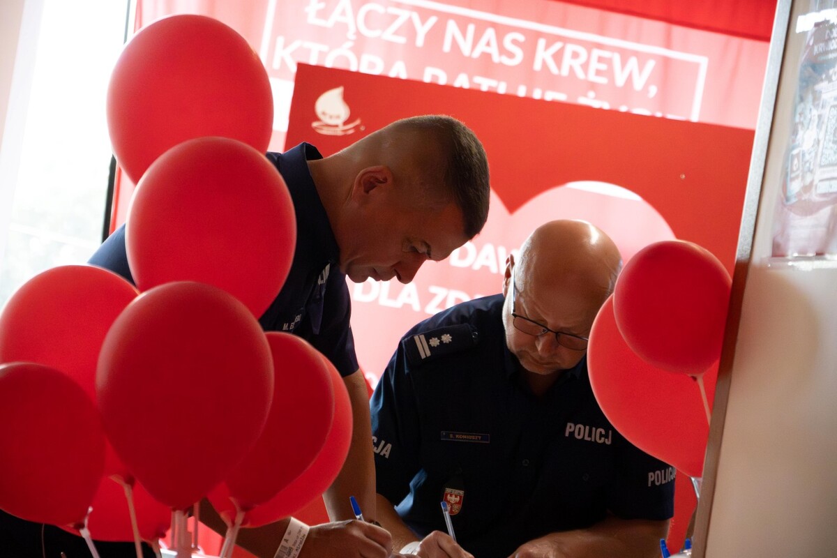 Uczestnicy akcji krwiodawstwa w RCKiK w Olsztynie