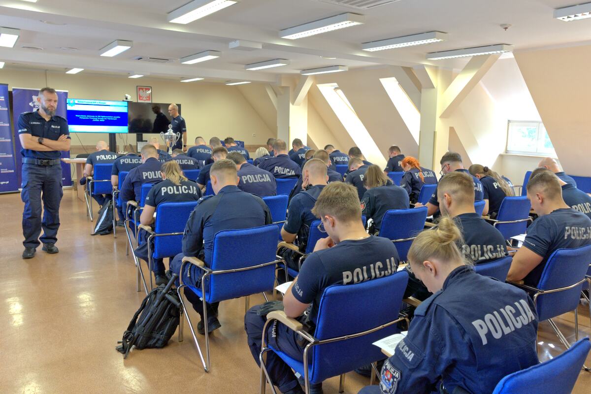 Uczestnicy rywalizacji podczas testu wiedzy