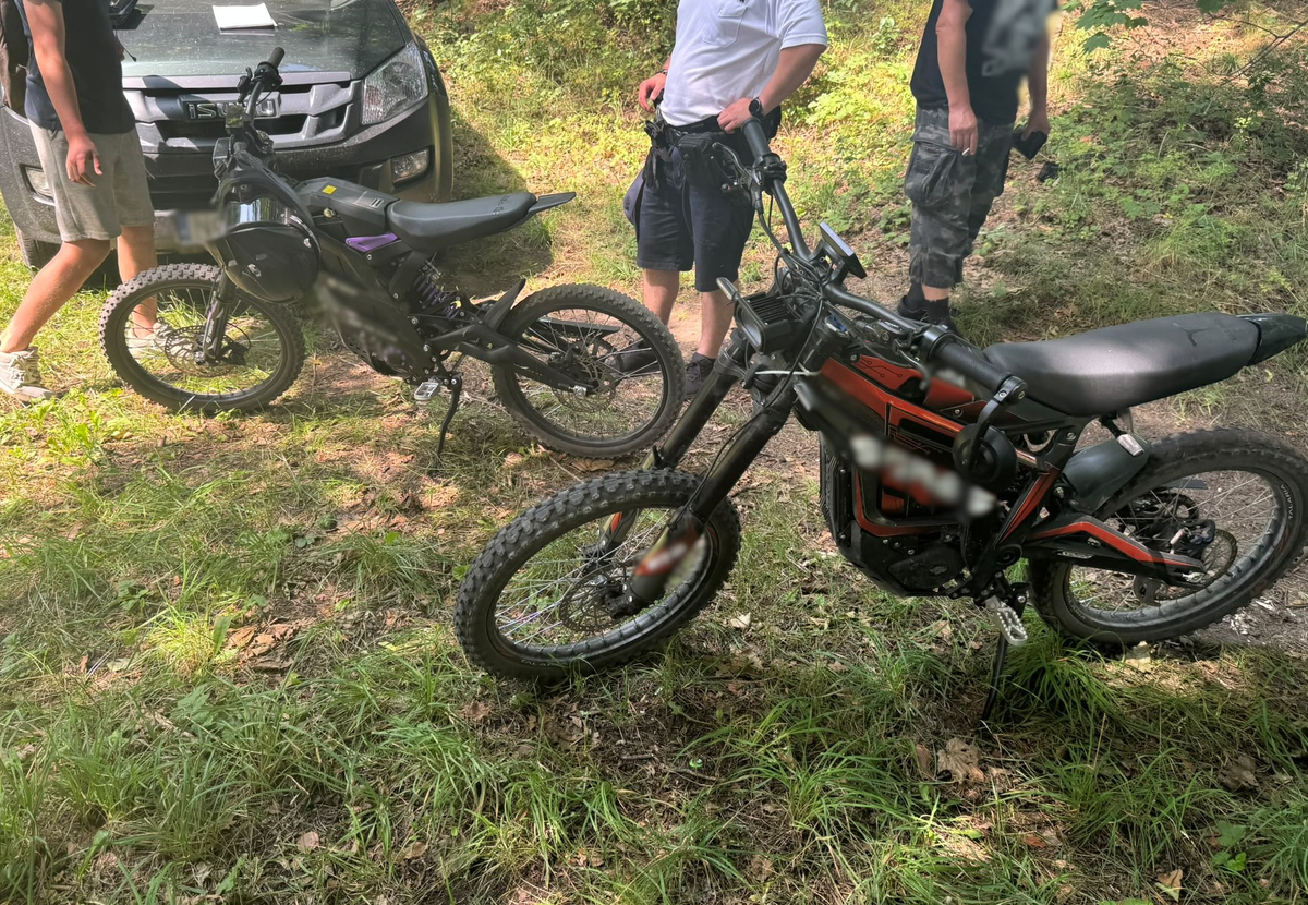 Policyjna kontrola i motorowery