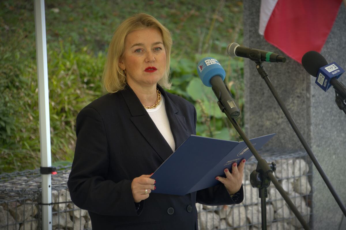 Uczestnicy obchodów 87. rocznicy wybuchu II wojny światowej