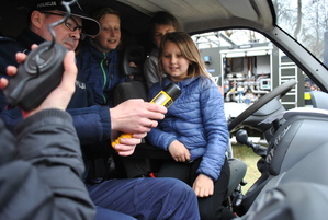 Spotkanie funkcjonariuszy z dziećmi