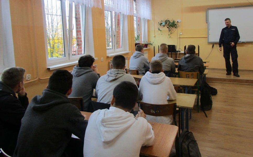 Rozmowa z uczniami o bezpieczeństwie