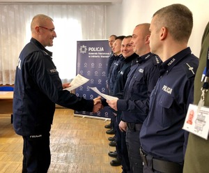 Policjanci wyróżnieni przez nadkom. Piotra Koszczała