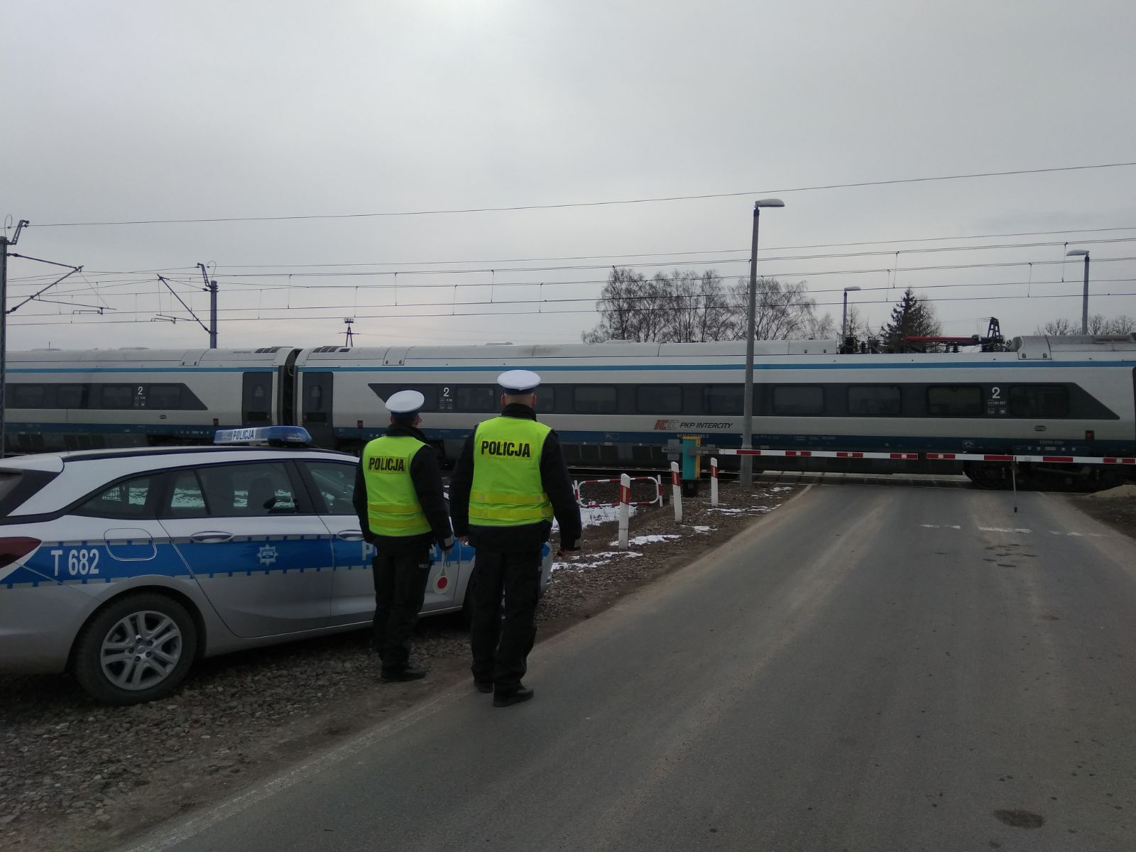 Działania "Bezpieczny przejazd kolejowy" w NML #1