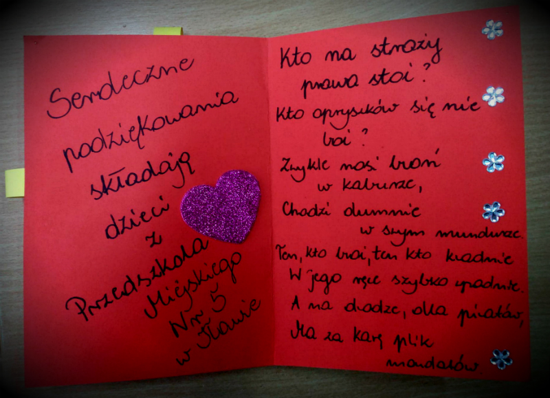 Przedszkolaki odwiedziły policjantów