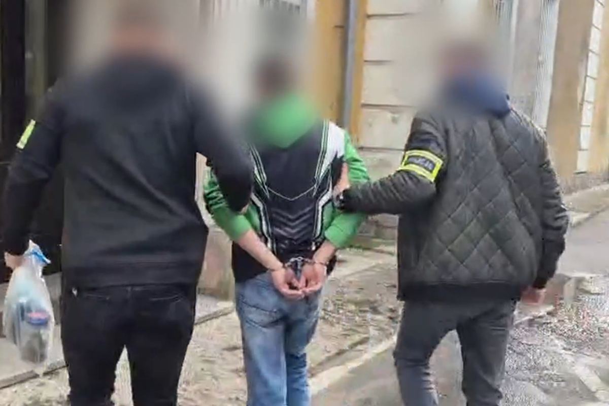 Zatrzymania za kradzieże paliwa i posiadanie narkotyków w powiecie nidzickim